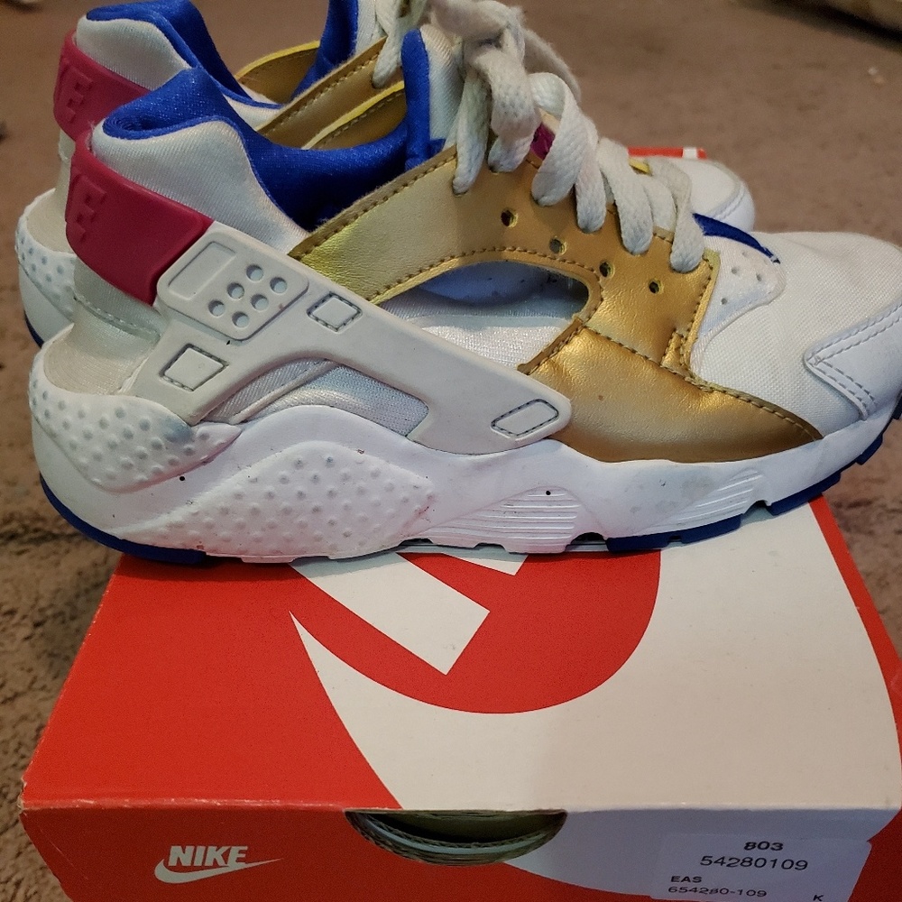 Kid Nikes